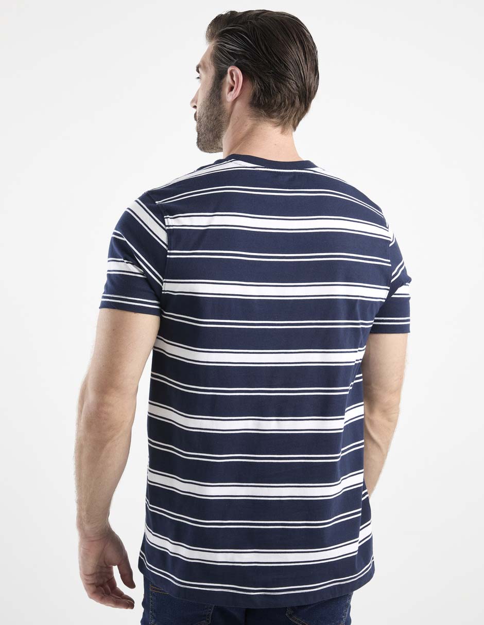 Playera cuello redondo para hombre 6